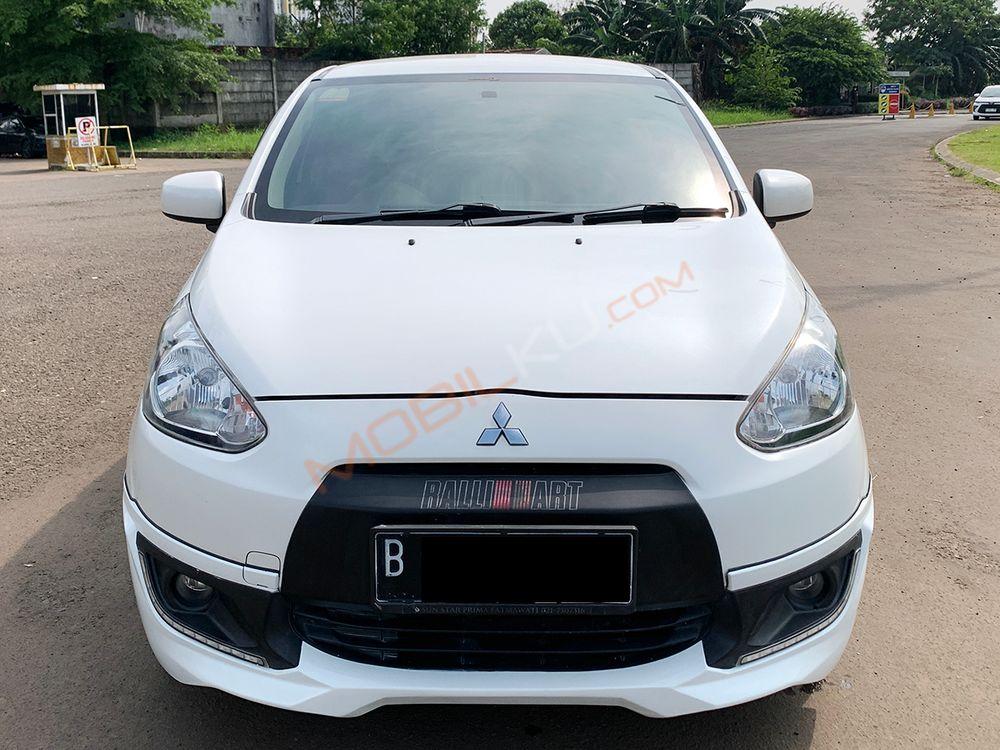 Mobil Mitsubishi Mirage 2016