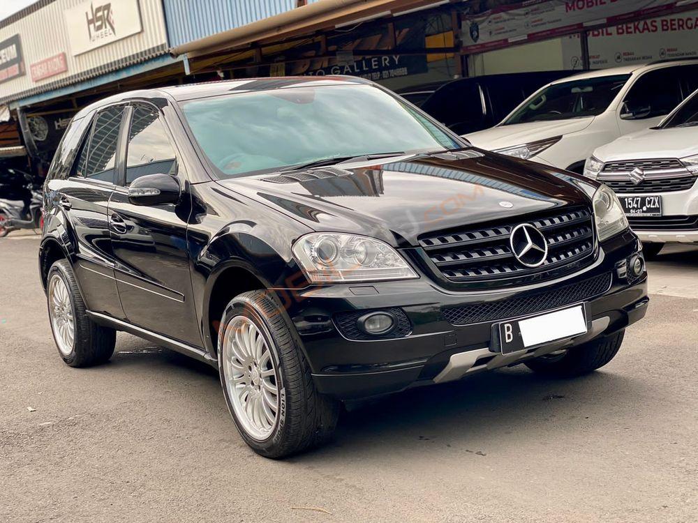 Mobil Mercedes-Benz ML 2006