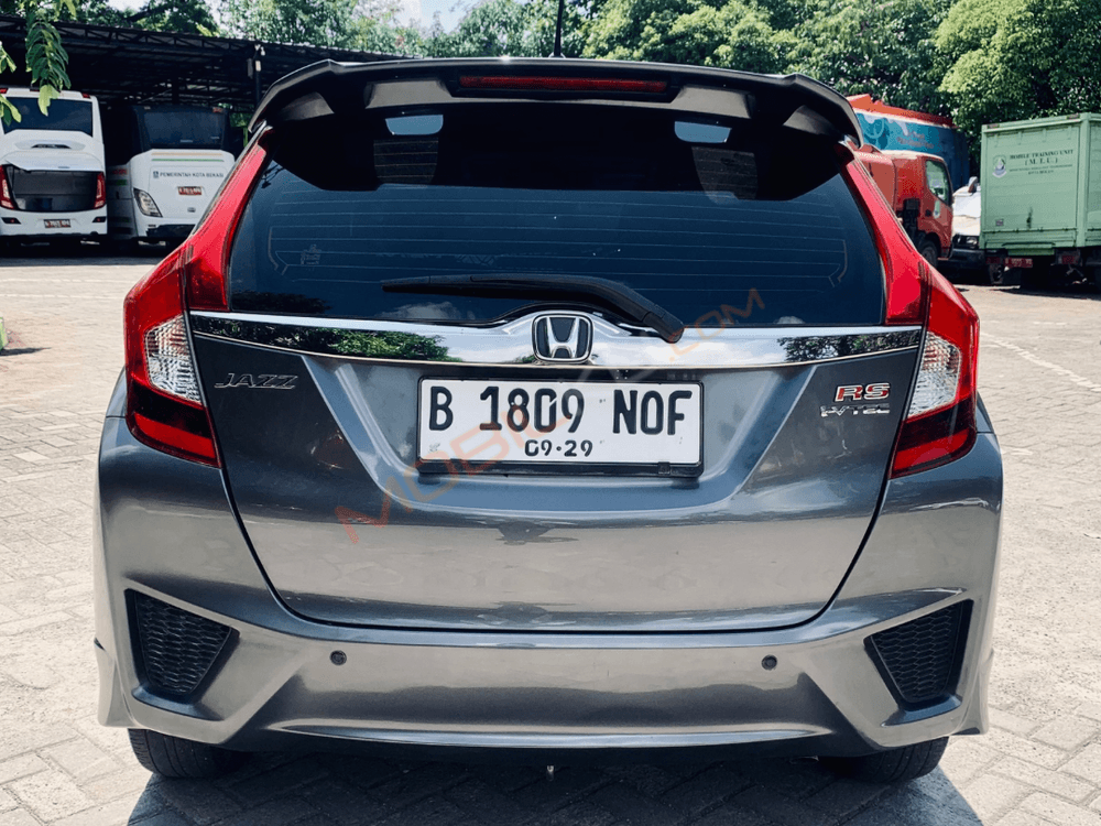 Mobil Honda Jazz 2014