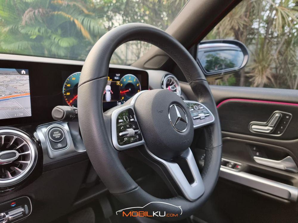 Mobil Mercedes-Benz GLB 2020