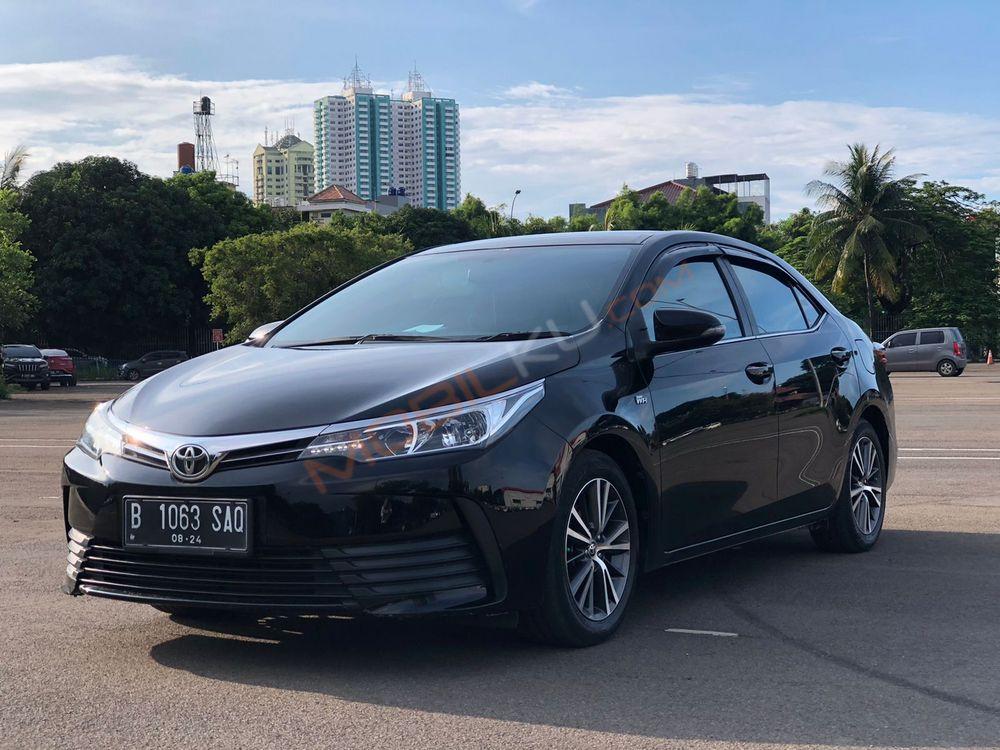 Mobil Toyota Corolla 2018