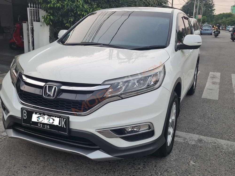 Mobil Honda CR-V 2015