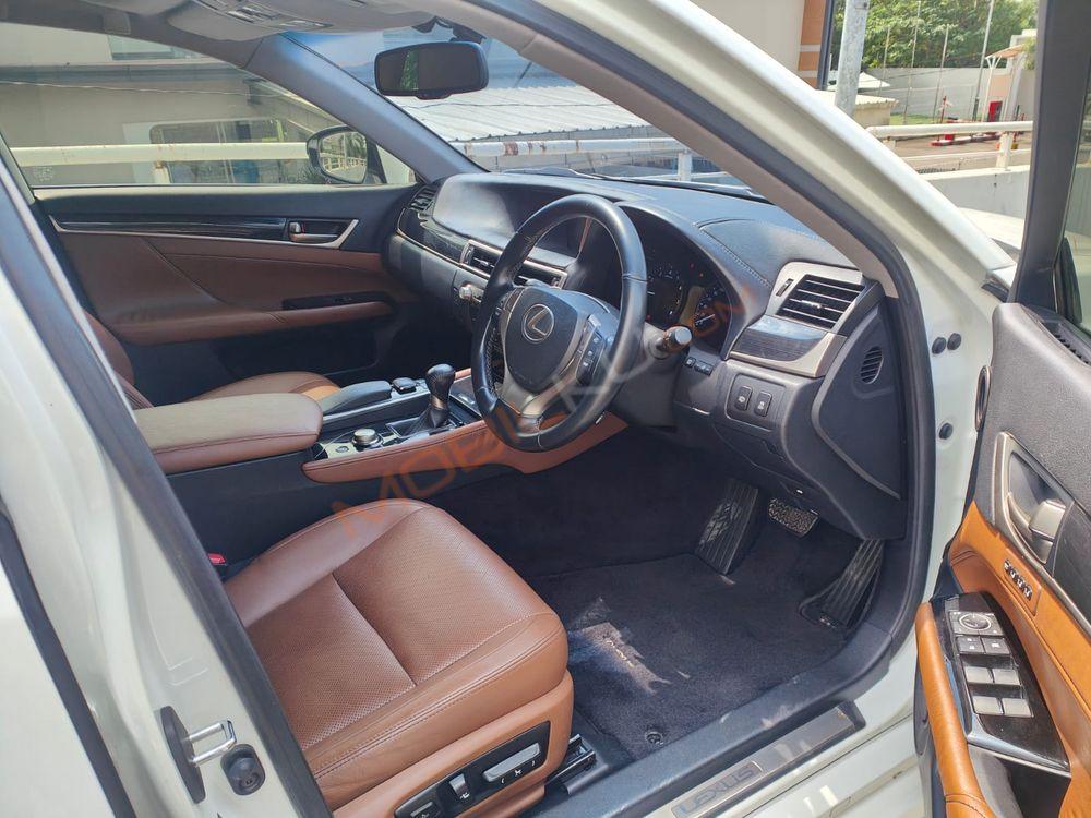Mobil Lexus GS 2012