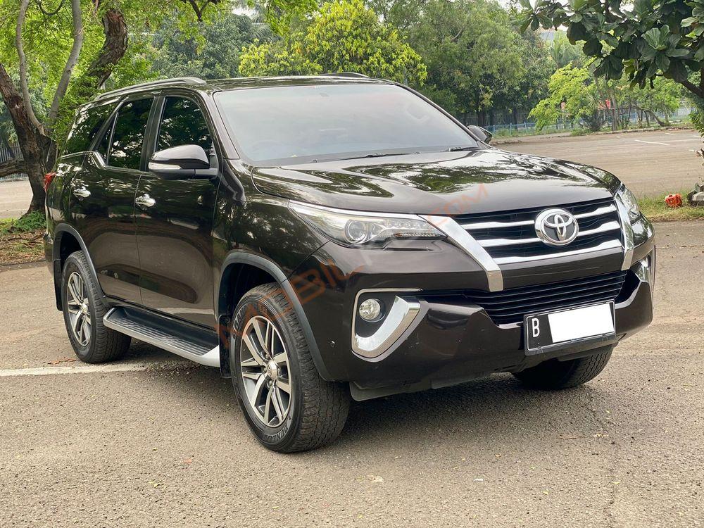 Mobil Toyota Fortuner 2016