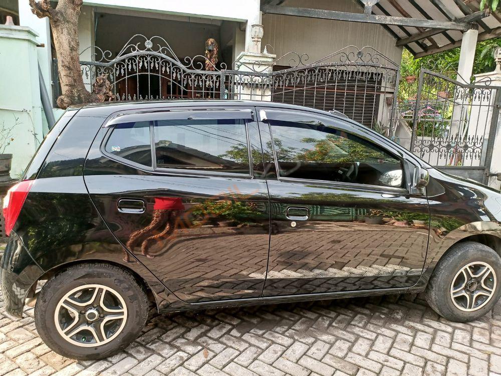 Mobil Toyota Agya 2014