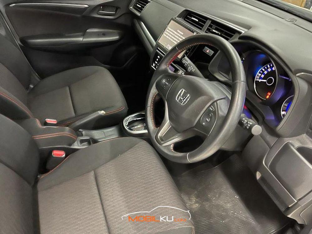 Mobil Honda Jazz 2018