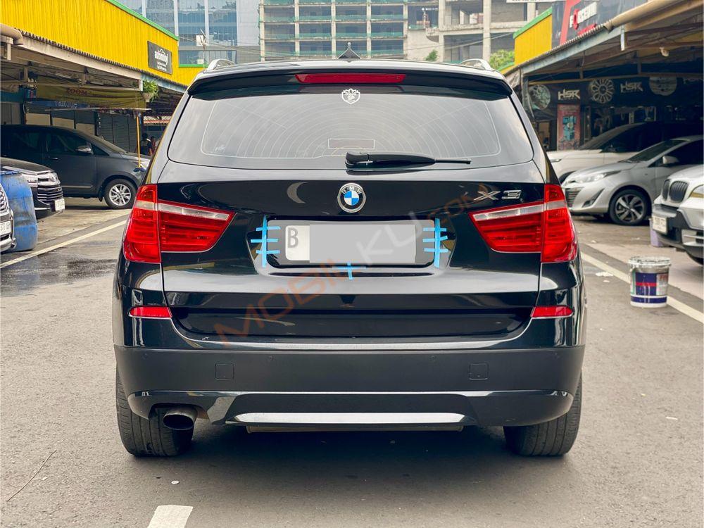 Mobil BMW X3 2012