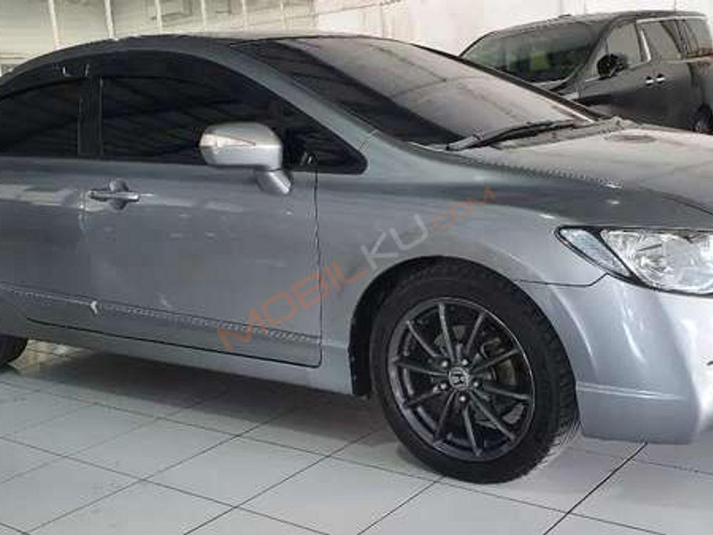 Mobil Honda Civic Sedan 2006