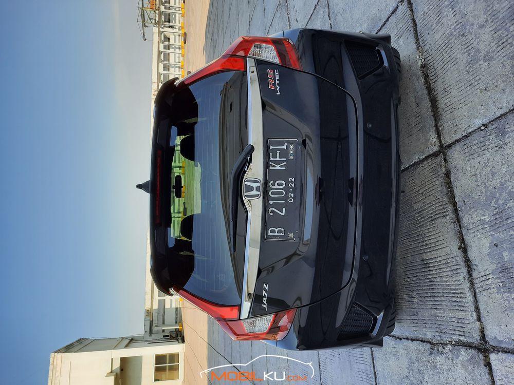 Mobil Honda Jazz 2017