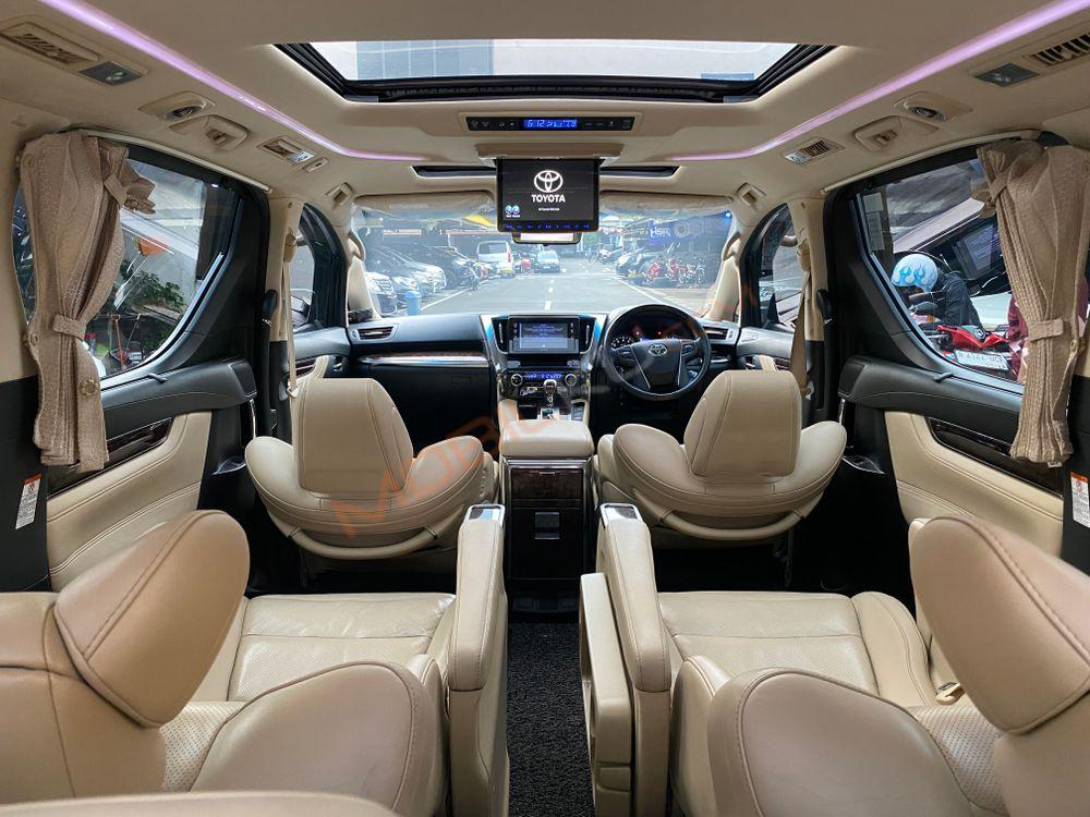 Mobil Toyota Alphard 2019
