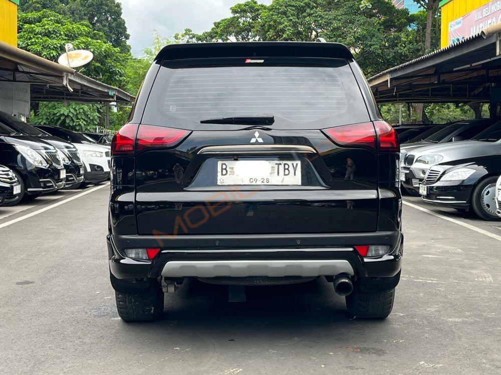 Mobil Mitsubishi Pajero Sport 2013