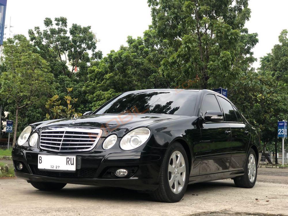 Mobil Mercedes-Benz E-Class 2007