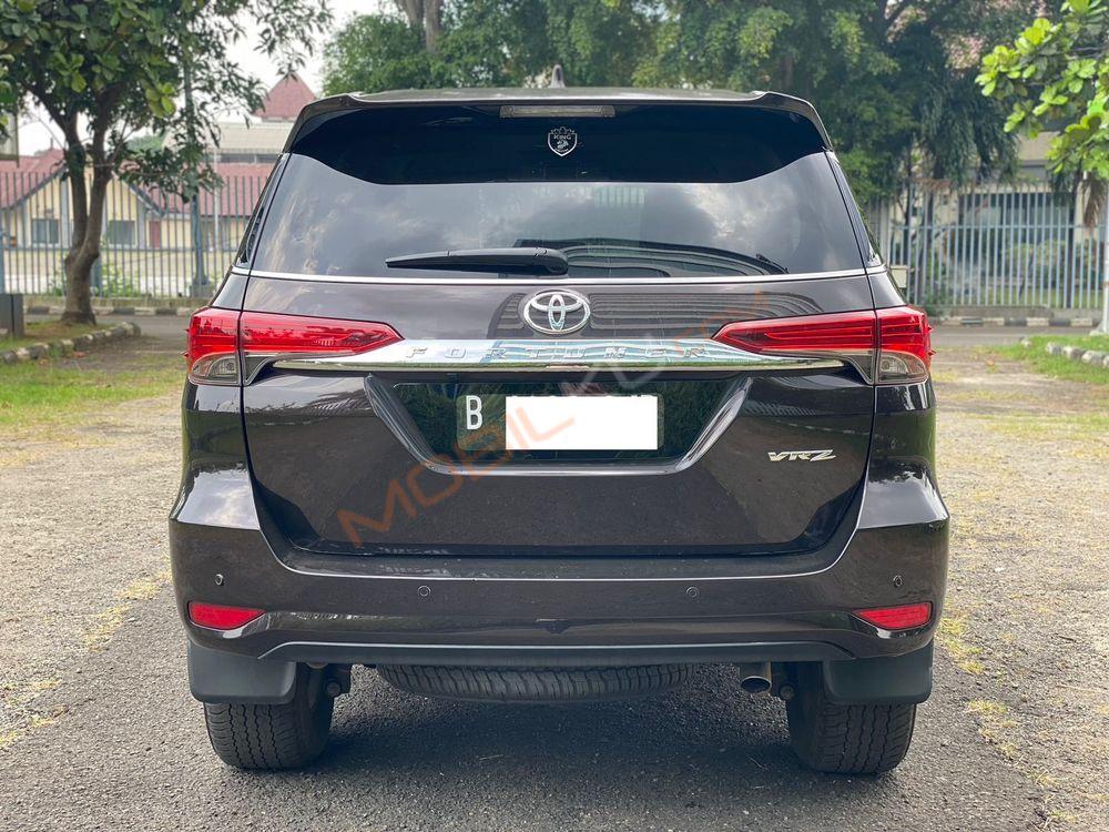 Mobil Toyota Fortuner 2016