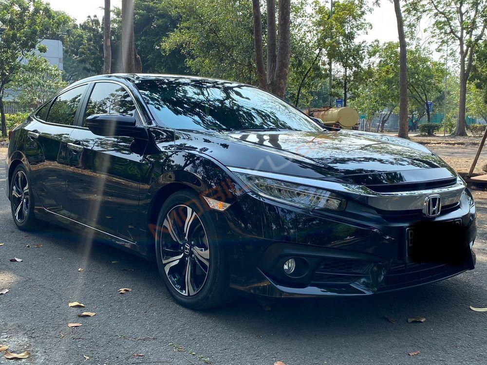 Mobil Honda Civic Sedan 2017