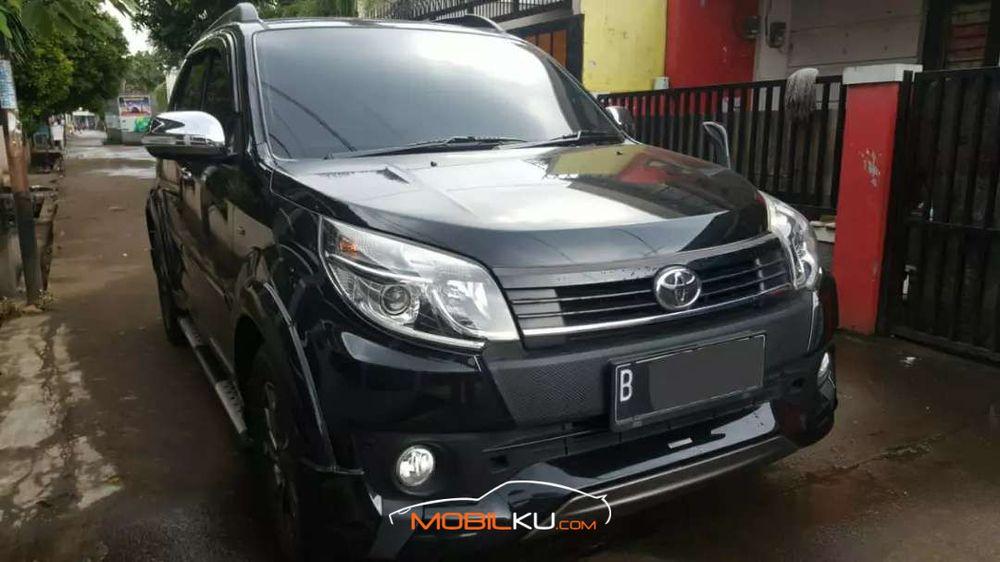 Mobil Toyota Rush 2017