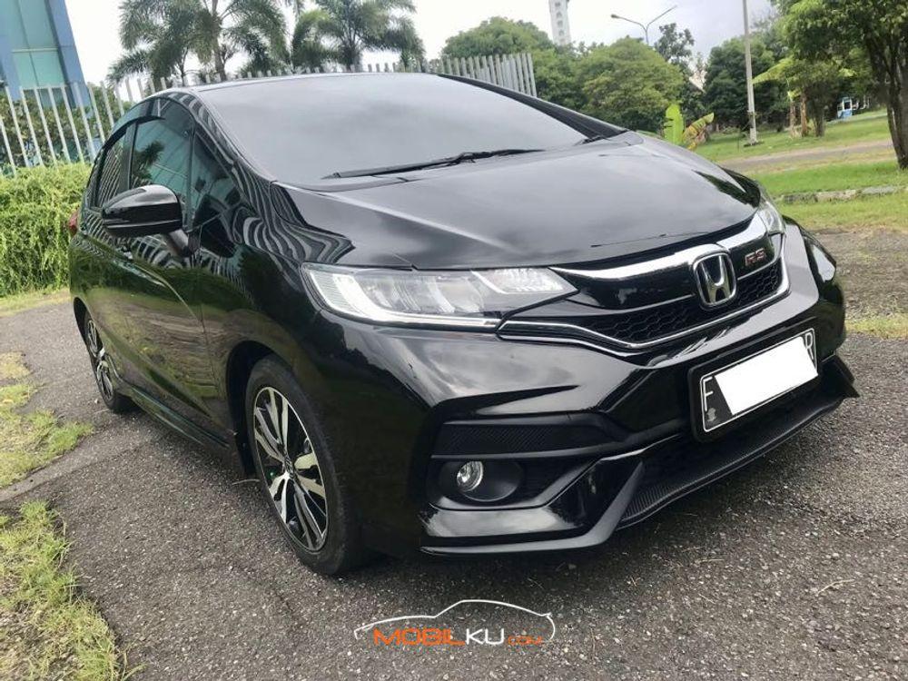 Mobil Honda Jazz 2018
