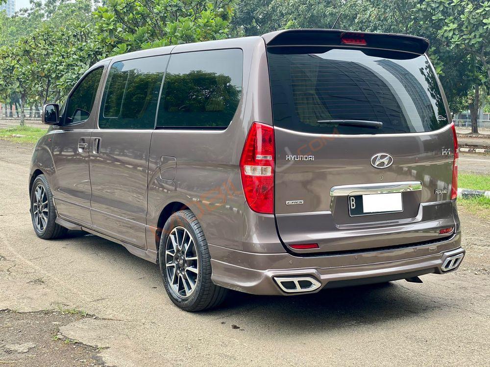 Mobil Hyundai H-1 2018