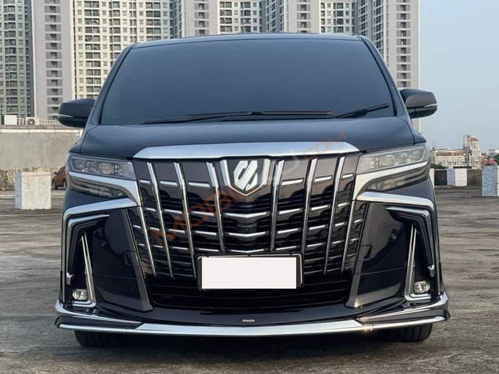 Mobil Toyota Alphard 2016
