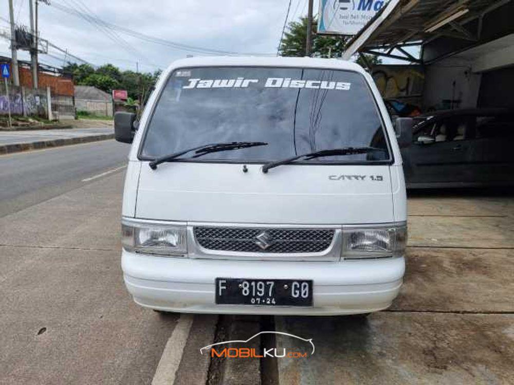 Mobil Suzuki Mega Carry 2014