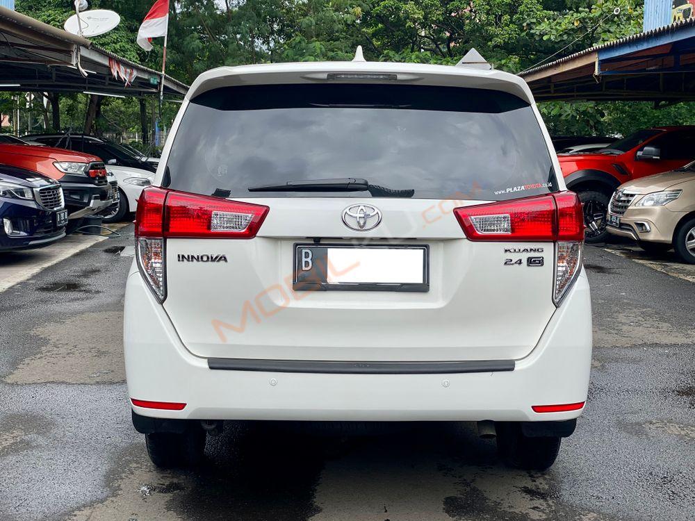 Mobil Toyota Kijang Innova 2020