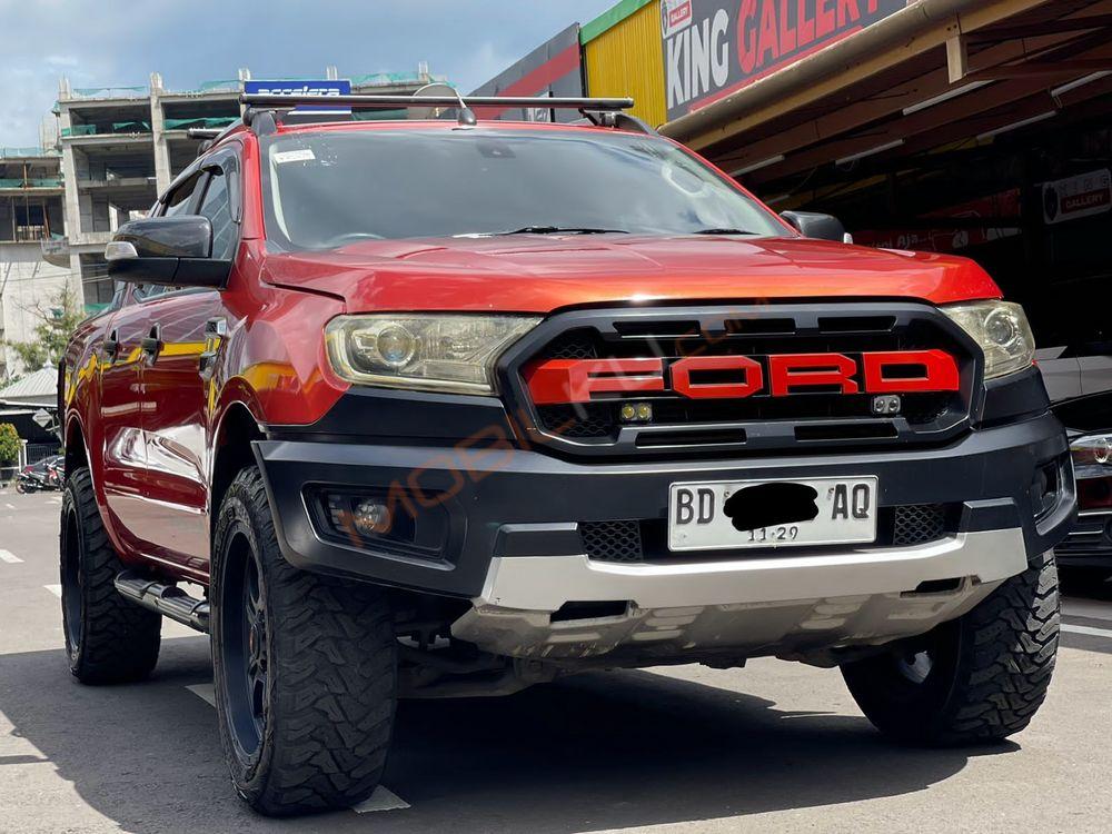 Mobil Ford Ranger 2014