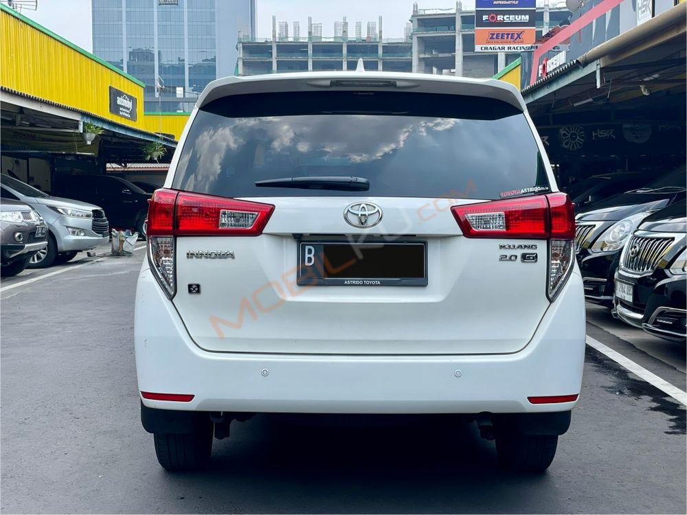 Mobil Toyota Kijang Innova 2021