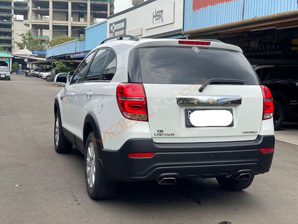 Mobil Chevrolet Captiva 2015