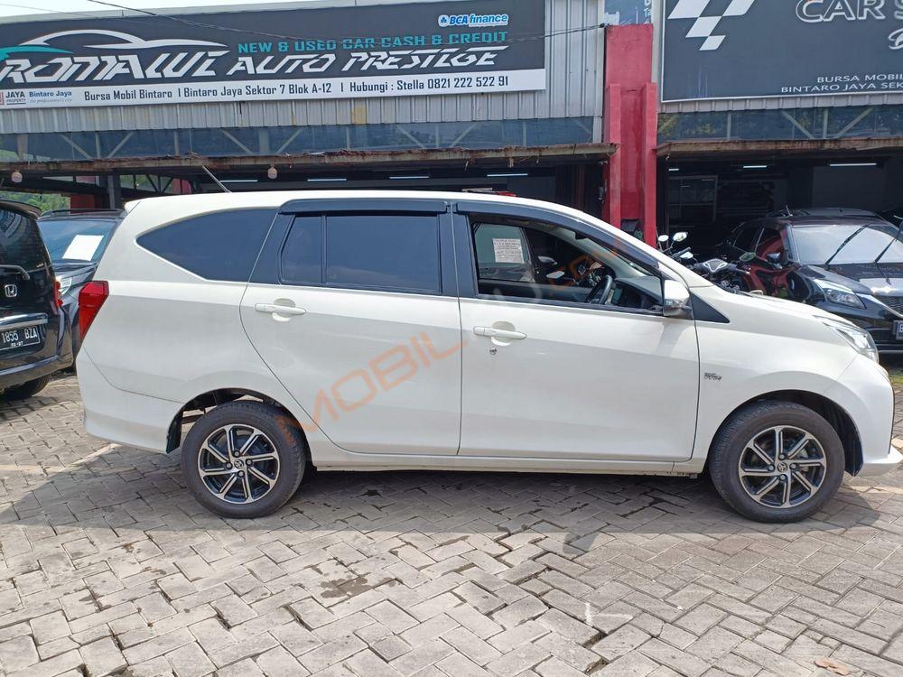 Mobil Toyota Calya 2021