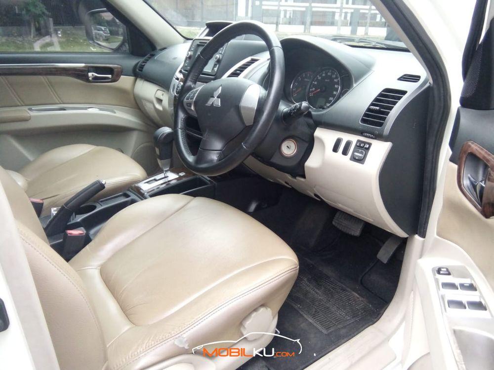 Mobil Mitsubishi Pajero Sport 2014