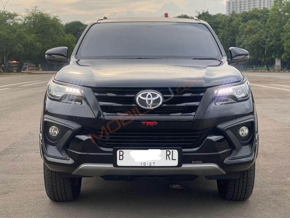 Mobil Toyota Fortuner 2017