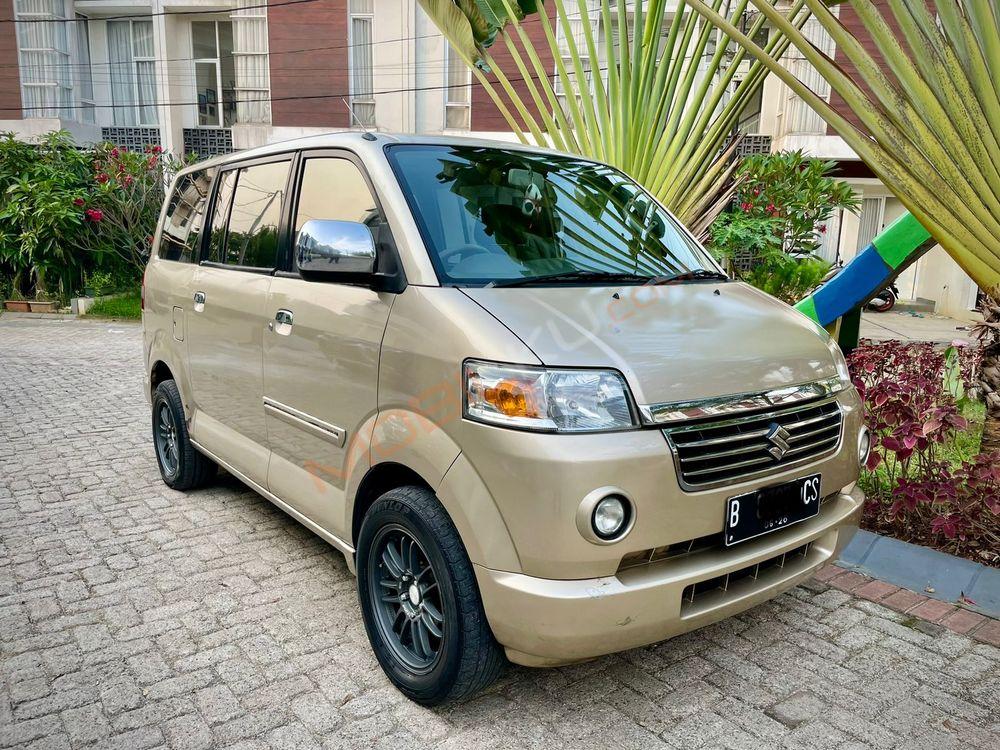Mobil Suzuki APV 2006