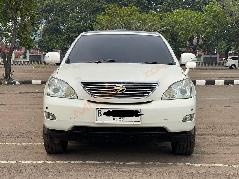 Mobil Toyota Harrier 2011