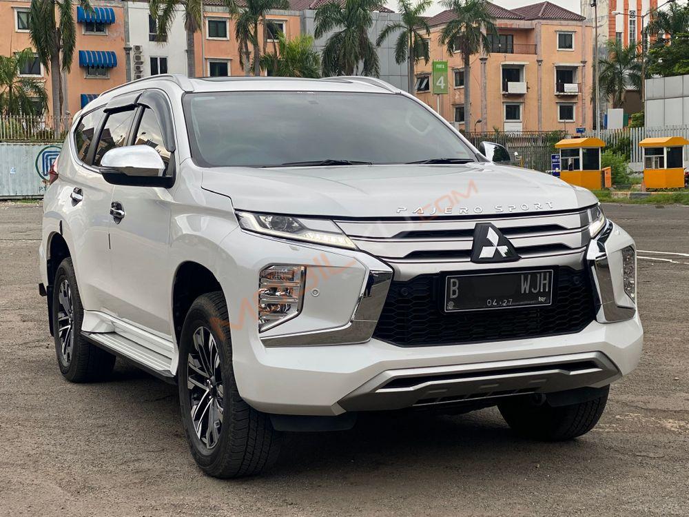 Mobil Mitsubishi Pajero Sport 2022