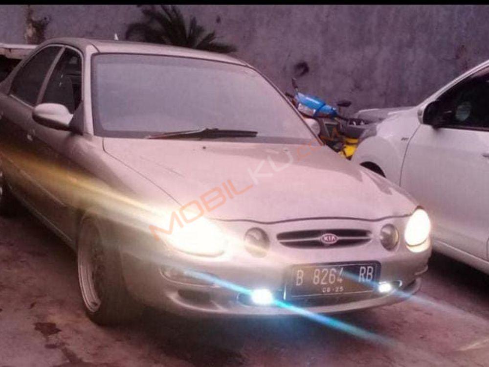 Mobil Kia Shuma 2000
