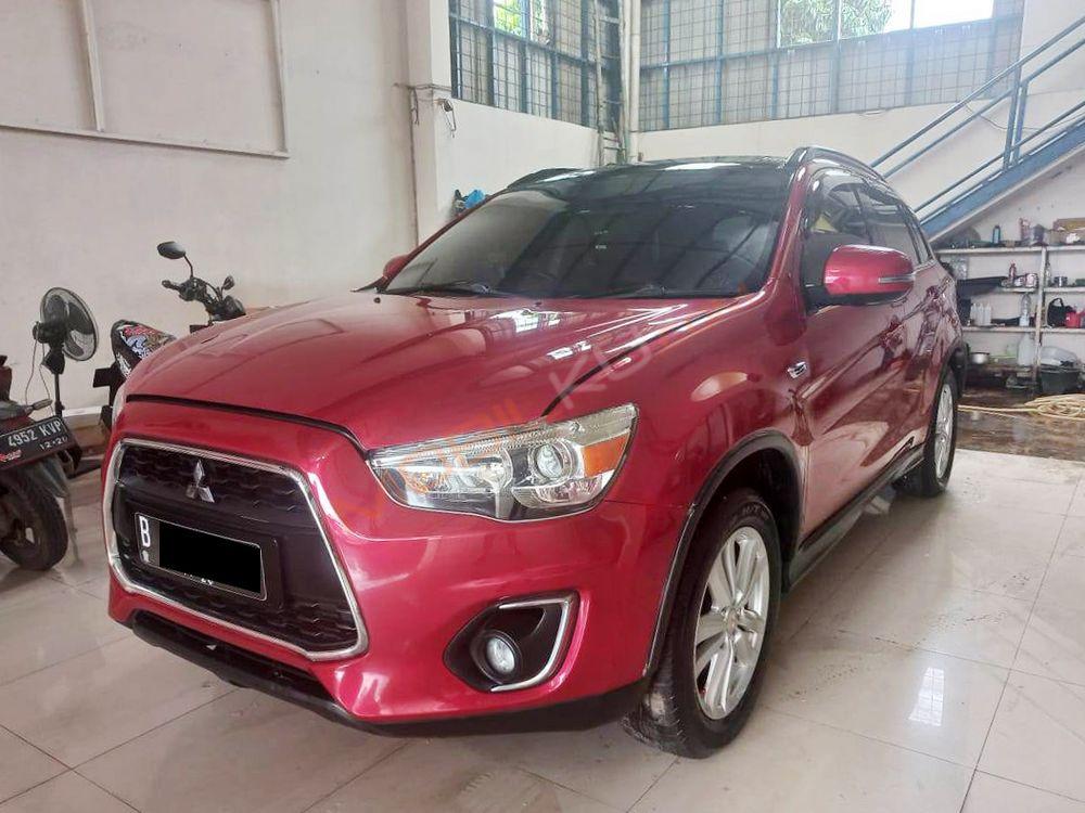 Mobil Mitsubishi Outlander Sport 2014