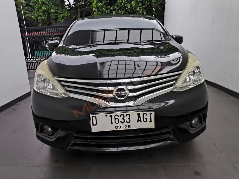 Mobil Nissan Grand Livina 2019