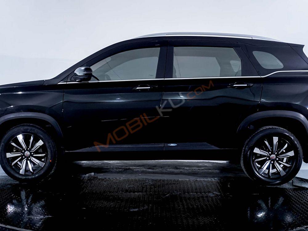 Mobil Wuling Almaz 2019