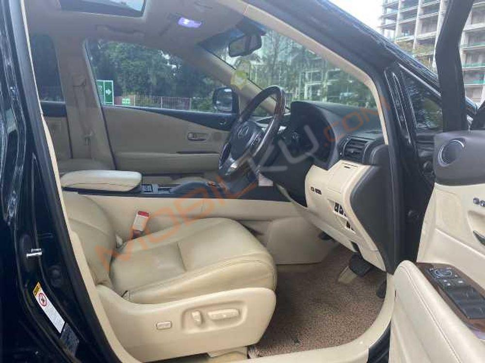 Mobil Lexus RX 2013