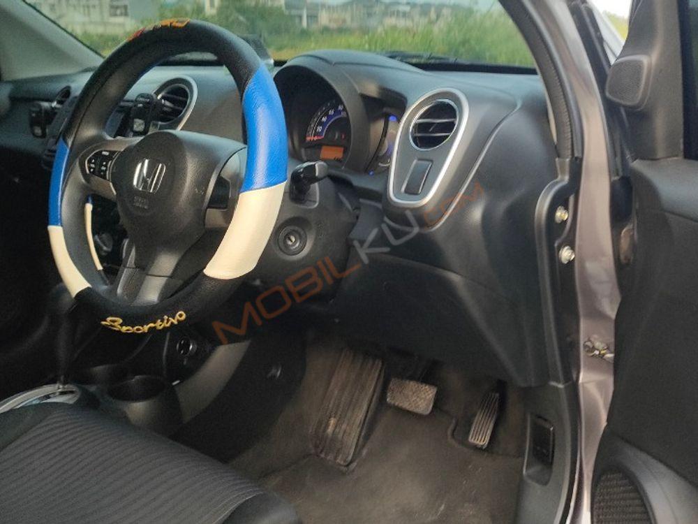 Mobil Honda Mobilio 2015