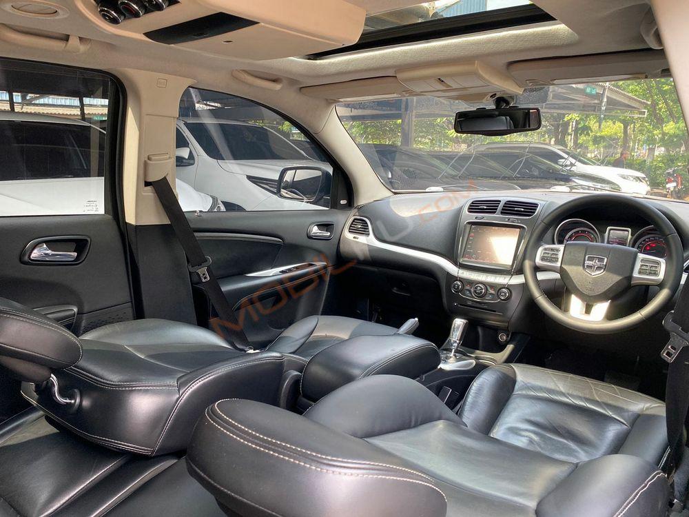 Mobil Dodge Journey 2013