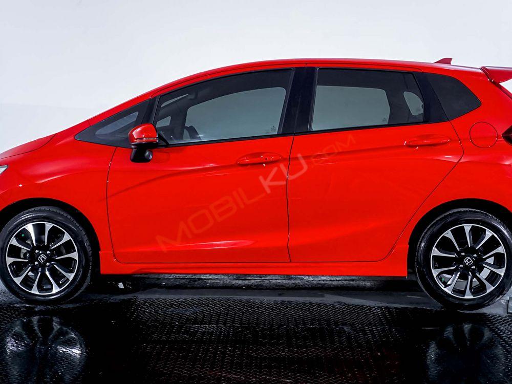 Mobil Honda Jazz 2017
