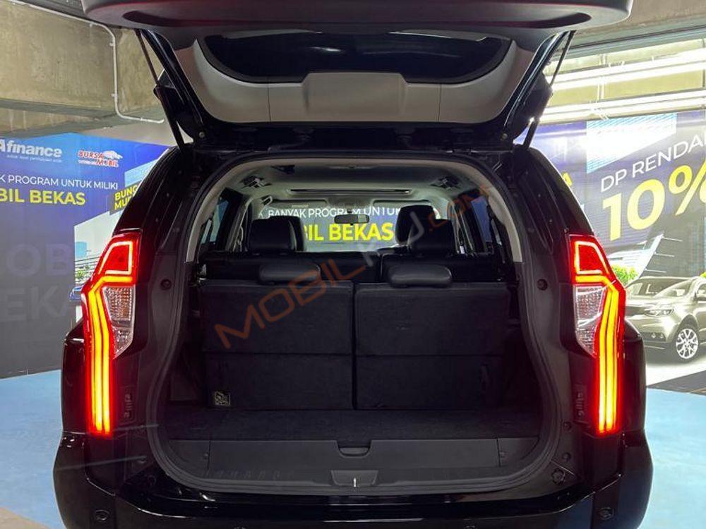 Mobil Mitsubishi Pajero Sport 2016