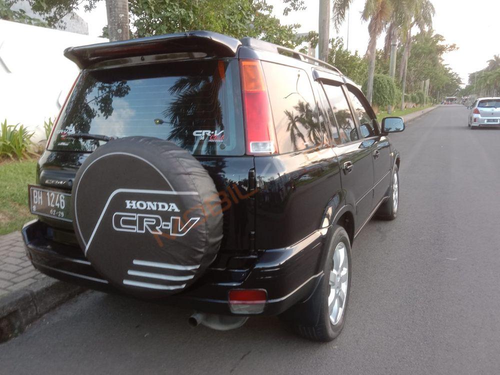 Mobil Honda CR-V 2002