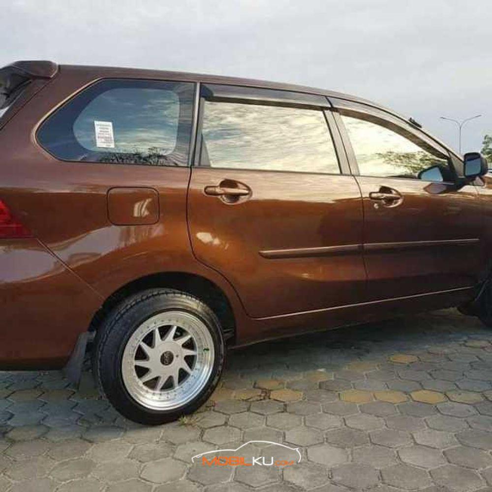 Mobil Daihatsu Xenia 2018