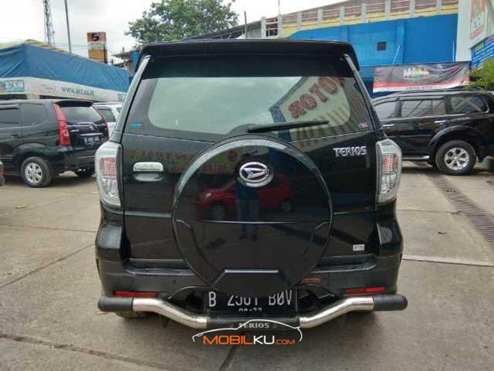 Mobil Daihatsu Terios 2017
