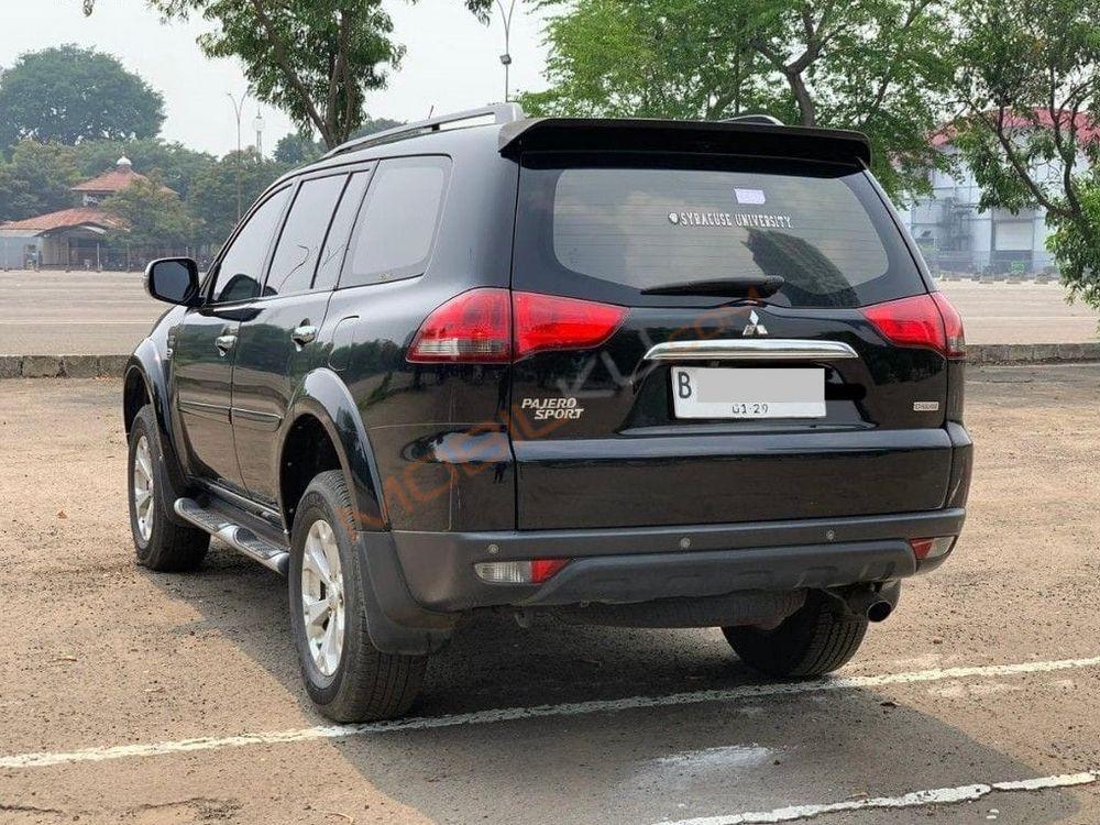 Mobil Mitsubishi Pajero Sport 2013