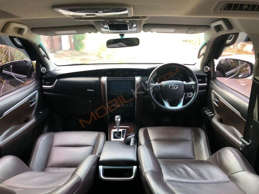 Mobil Toyota Fortuner 2020