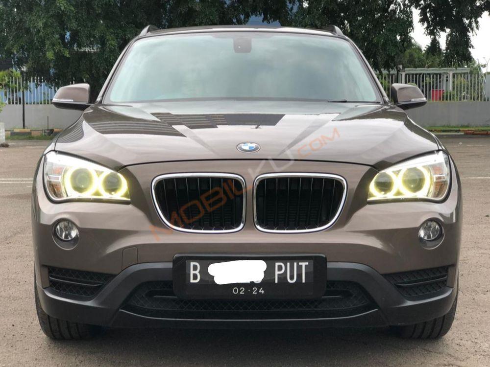Mobil BMW X1 2013