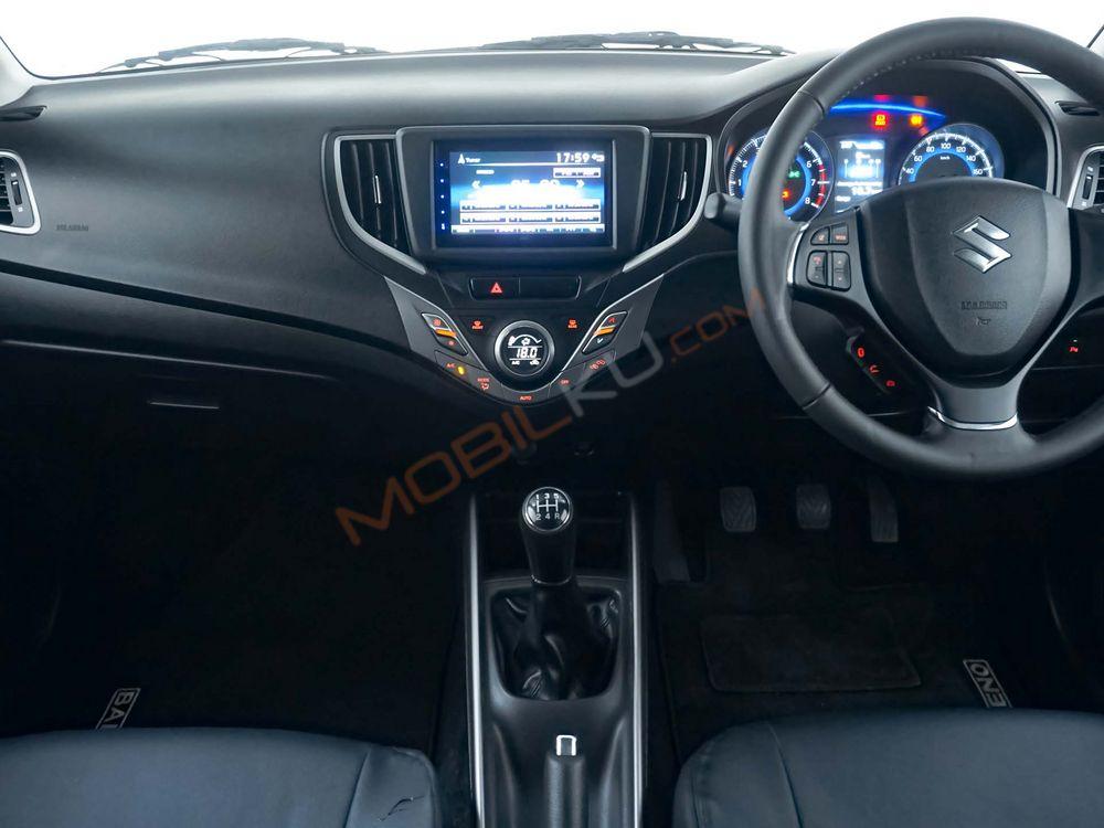 Mobil Suzuki Baleno 2021