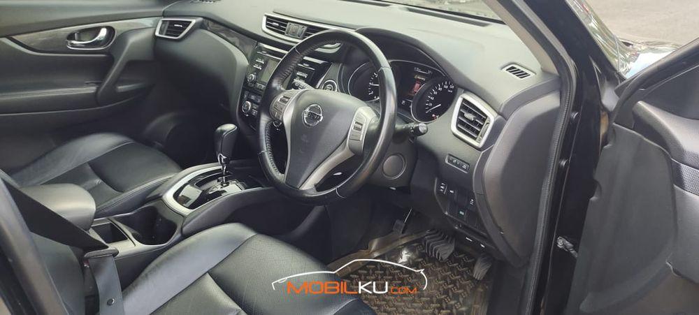Mobil Nissan X-Trail 2014